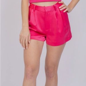 Alice + Olivia Satin Conry shorts. Size 3   Never worn with tags